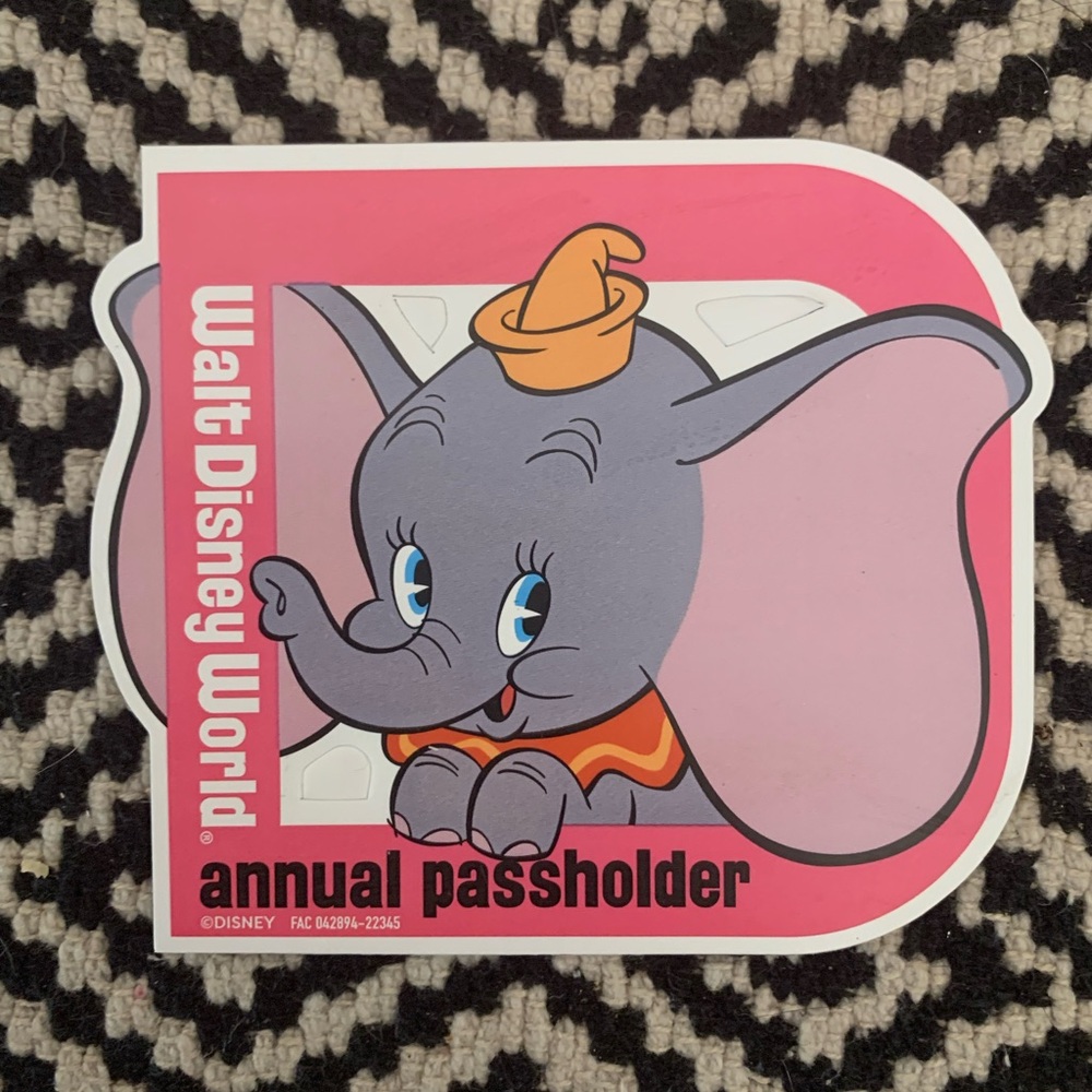New Walt Disney World Dumbo Annual Pass Magnet Pink Tim Burton Orlando elephant